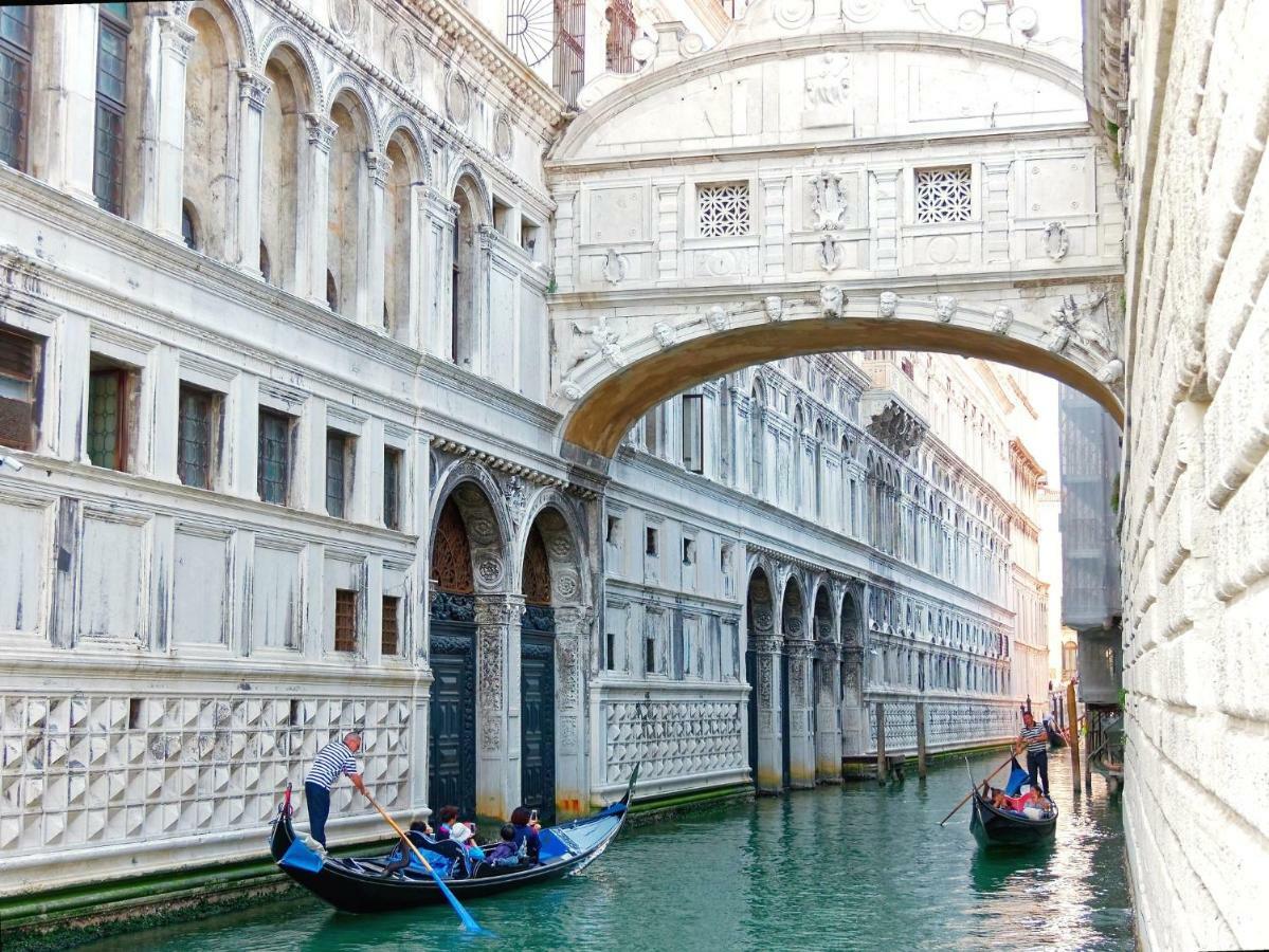 Ca Zulian Amazing Canal View Apartment Venedig Exterior foto